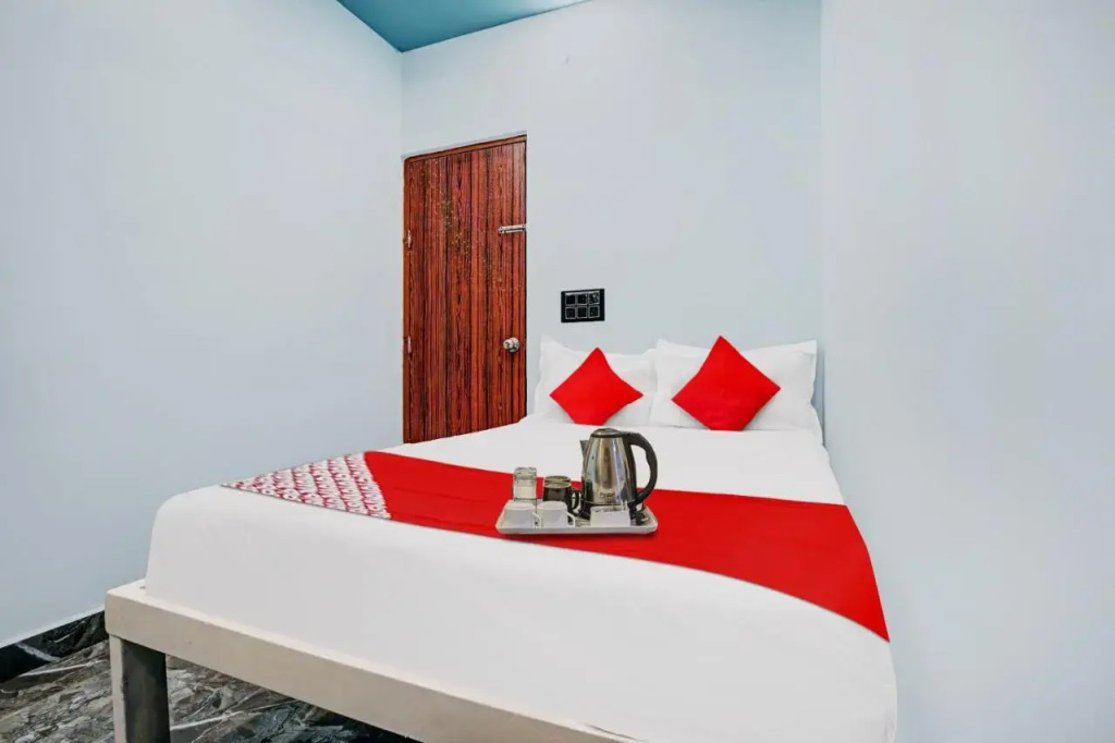 Нагпур: Oyo Flagship 70309 Mr Hotel