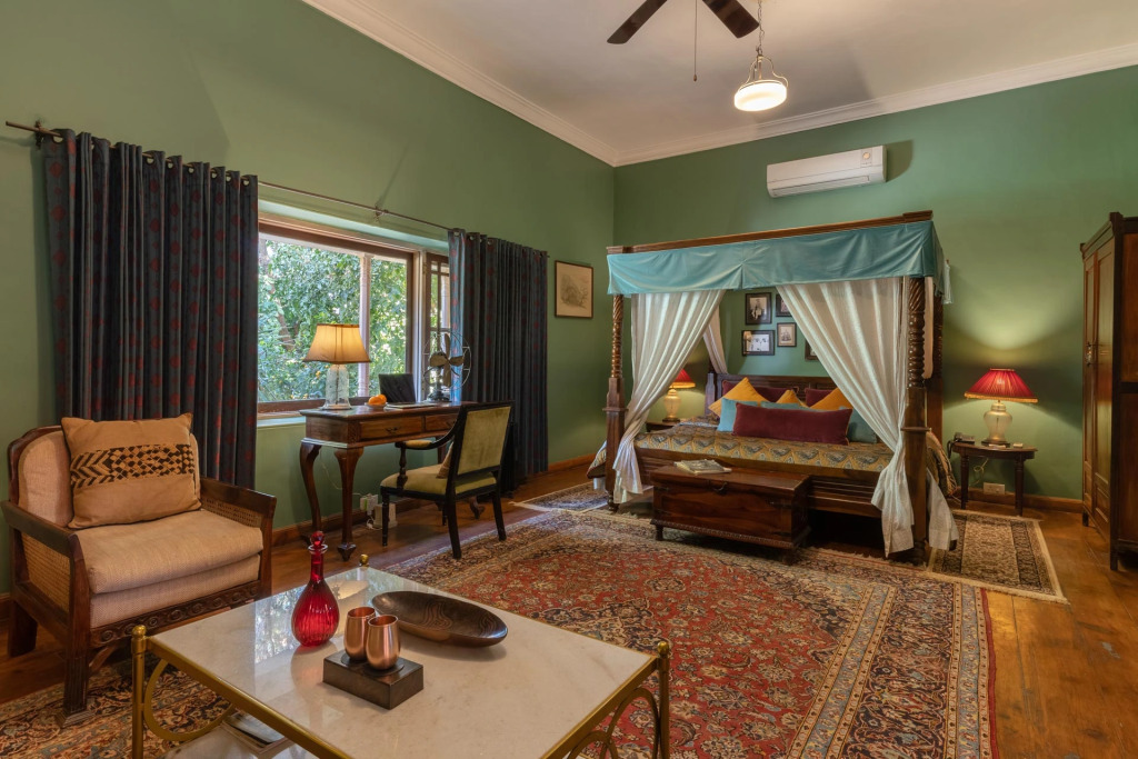 Кукас: Srinivas - The Royal Residence