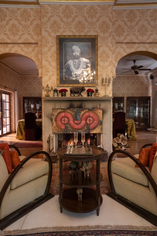 Кукас: Srinivas - The Royal Residence