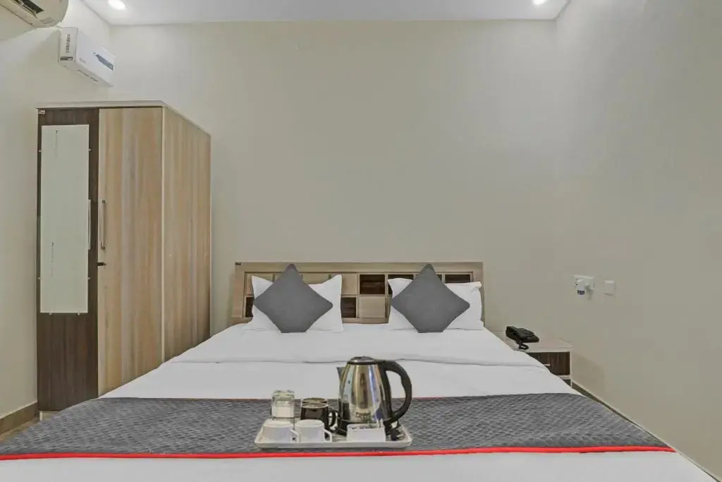Лакхнау: Townhouse 1160 P S Palace