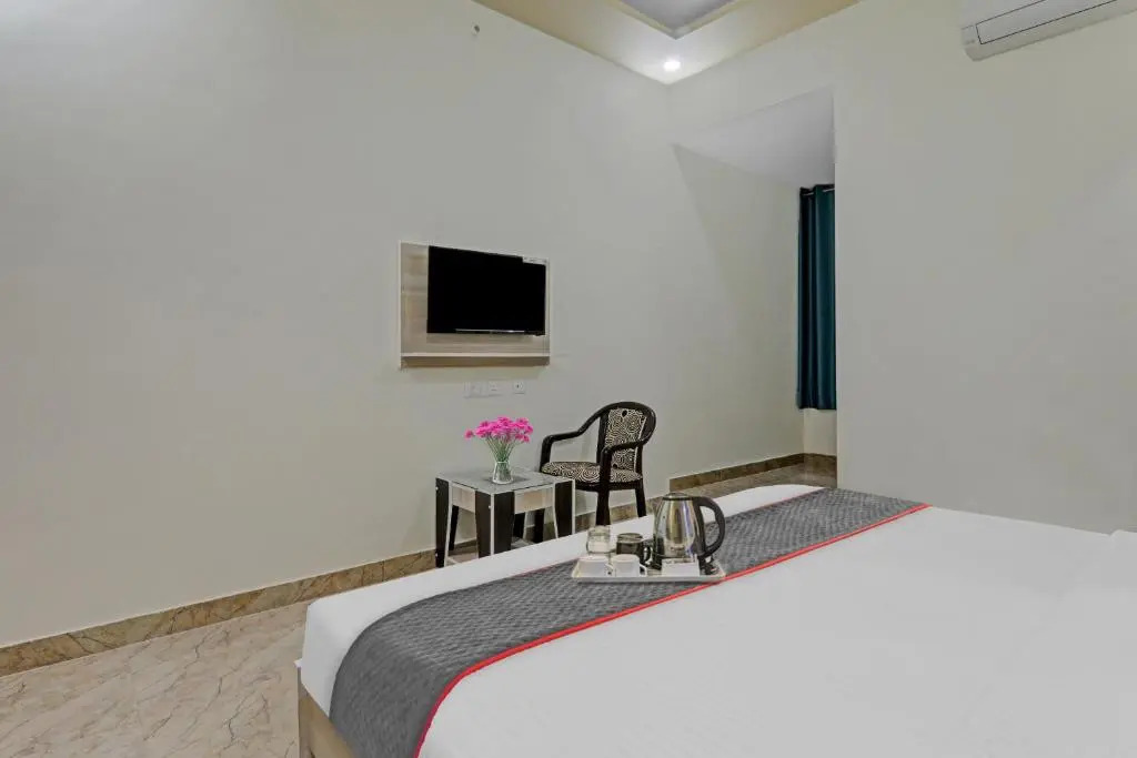 Лакхнау: Townhouse 1160 P S Palace