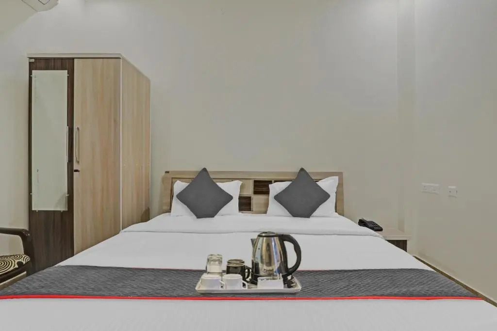 Лакхнау: Townhouse 1160 P S Palace