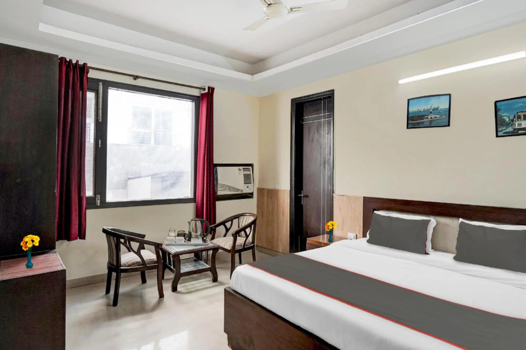 Газиабад: OYO Flagship 80632 Hotel Blu Inn