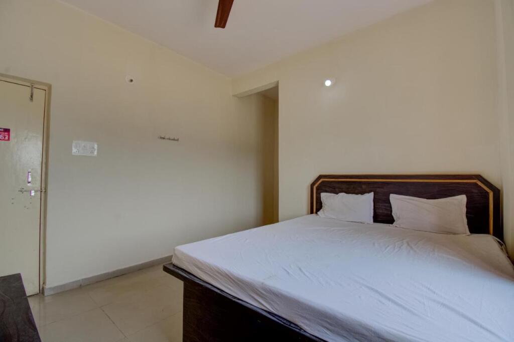 Фаридабад: SPOT ON 80628G Tanwer Oyo Hotel