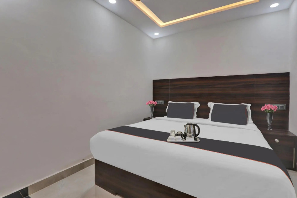Лакхнау: Flagship 92648 Hotel Jwala