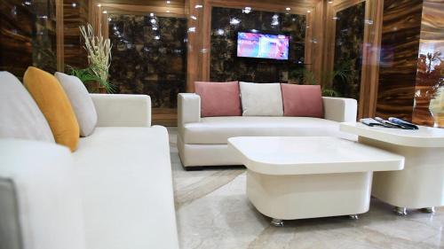 Шиллонг: Hotel Heiga Vns