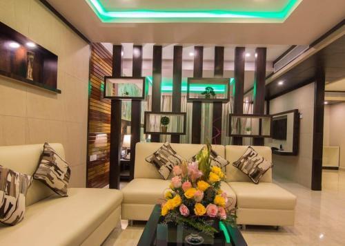 Шиллонг: Hotel Heiga Vns