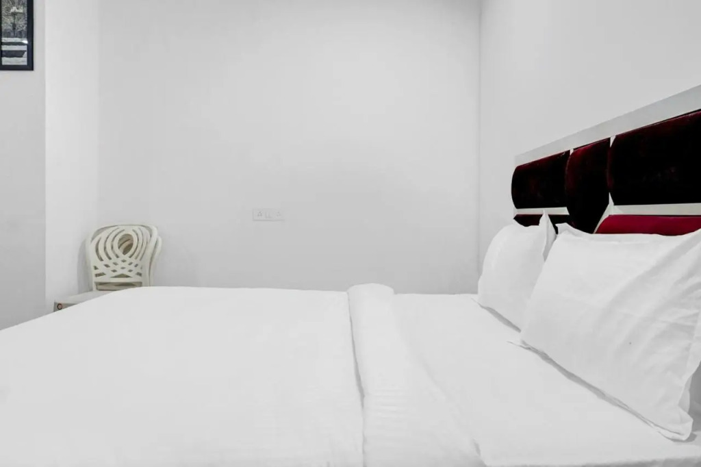 Пуна: OYO Flagship 80596 Vys Inn