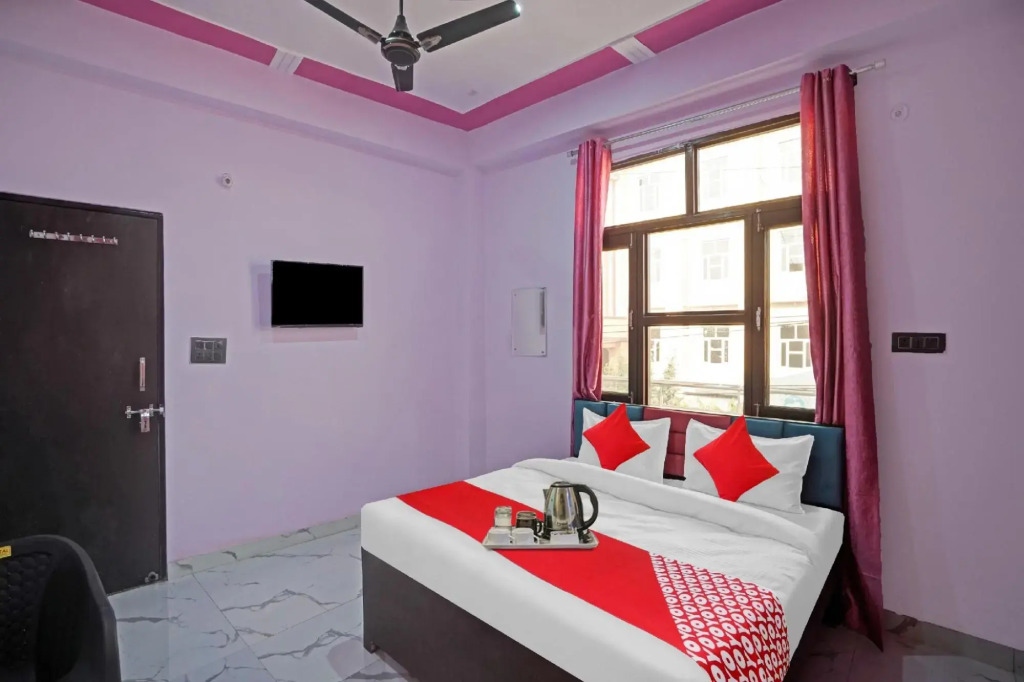 Газиабад: Oyo Flagship 703959 Hotel Sunrise