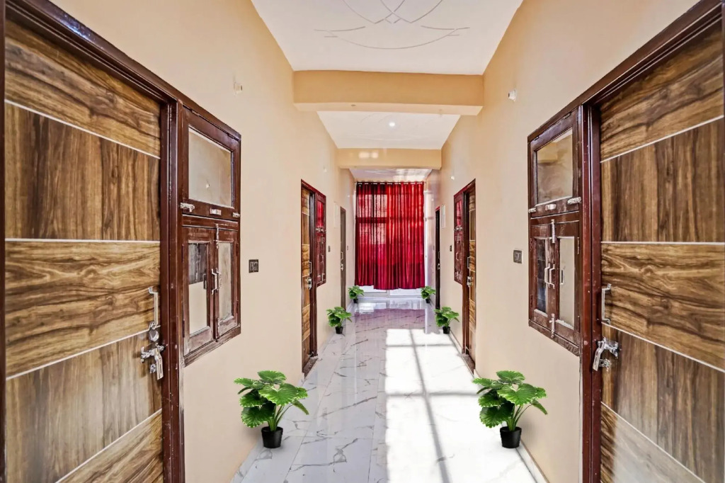 Газиабад: Oyo Flagship 703959 Hotel Sunrise