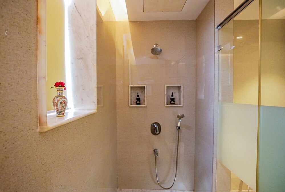 Сарнатх: Gulab Kothi by Royal Orchid Hotels, Varanasi
