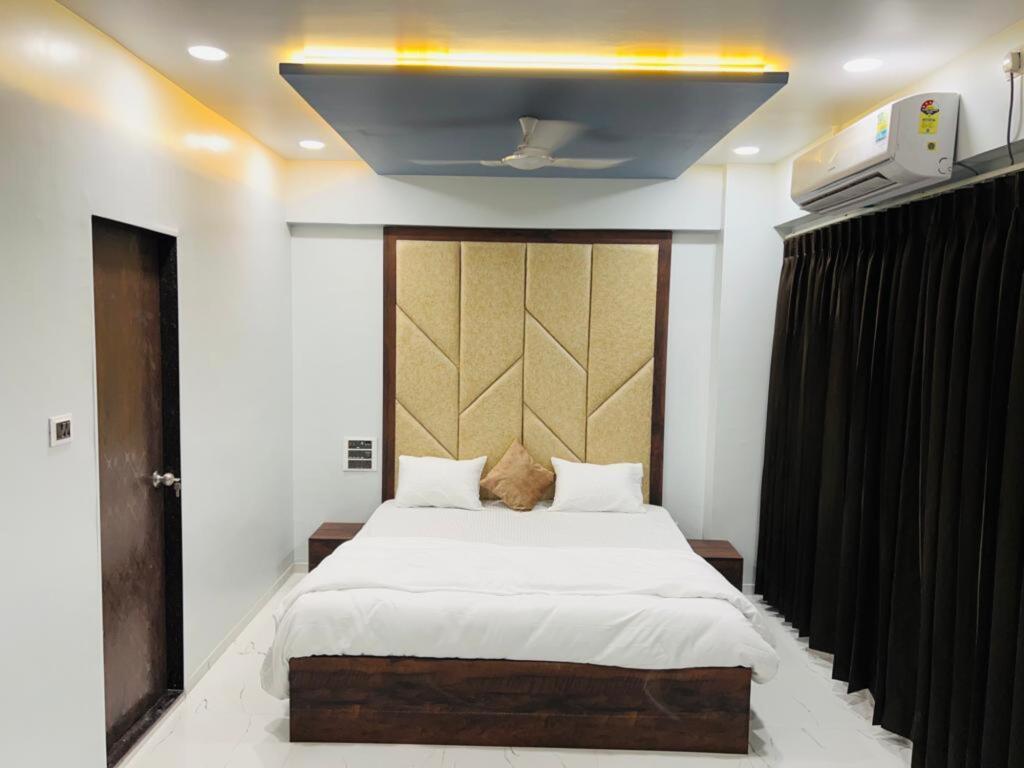 Сурат: Hotel New City Light