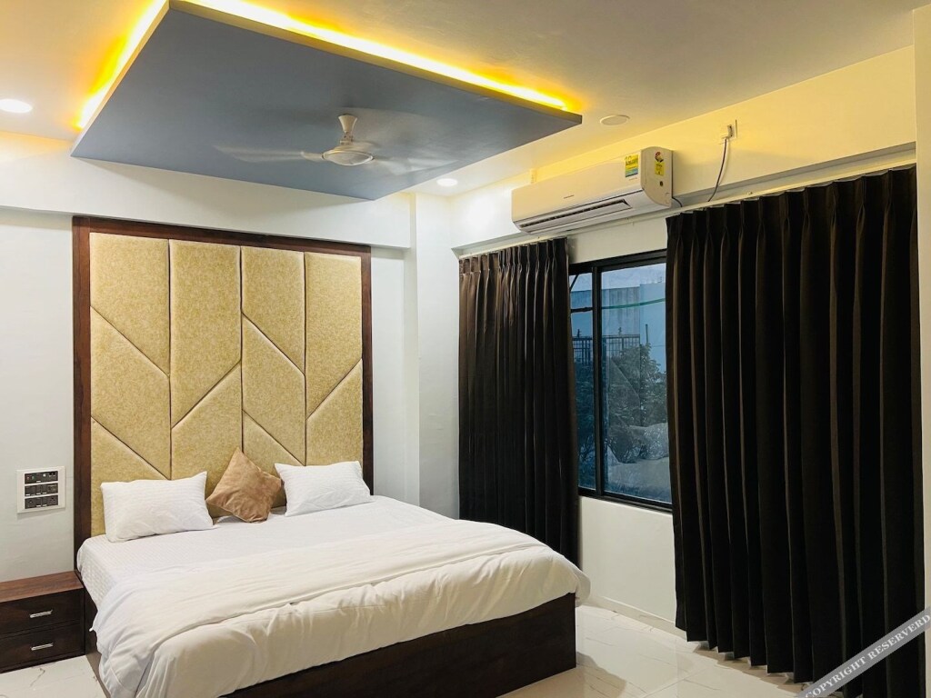 Сурат: Hotel New City Light