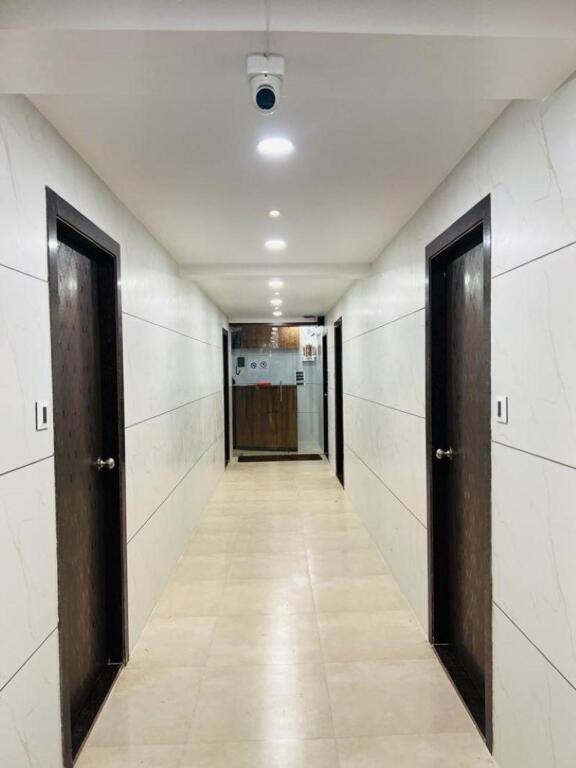 Сурат: Hotel New City Light
