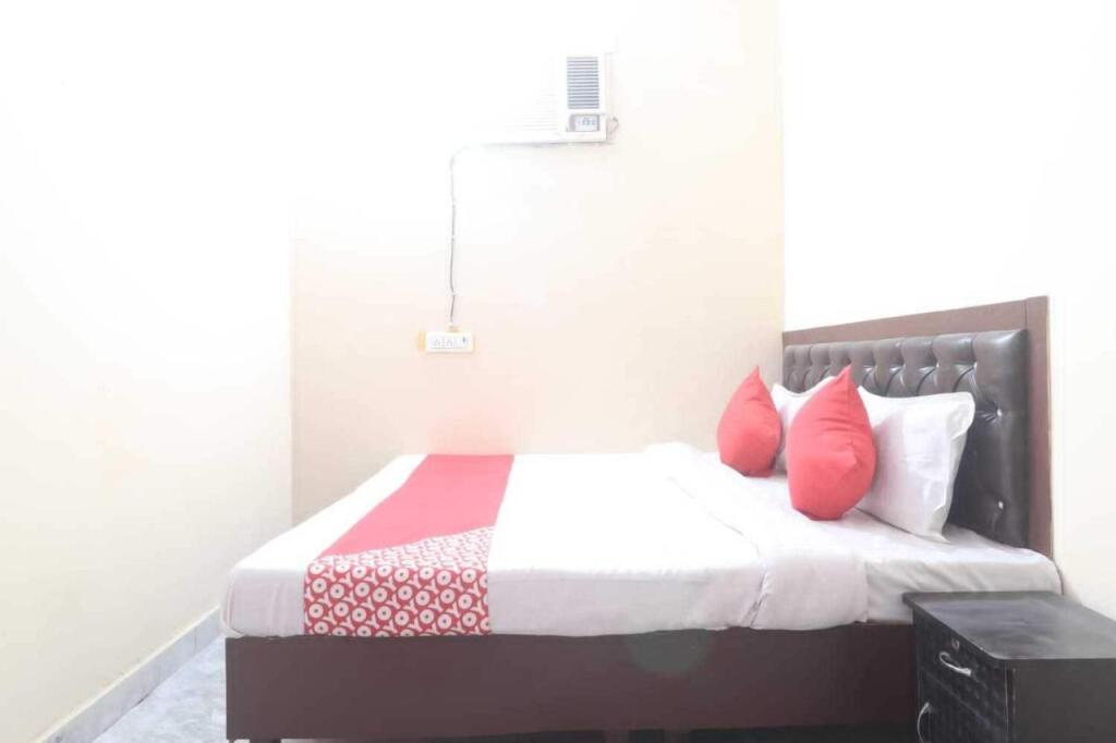 Алипур: OYO 90962 Foji Guest House