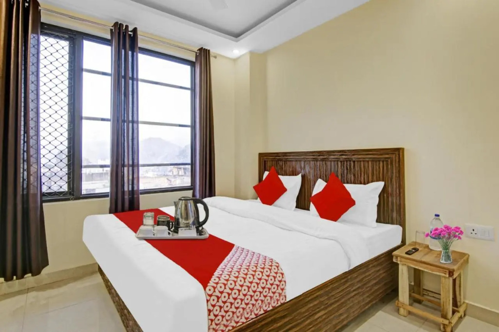 Катра: OYO Flagship 70251 Hotel Starwood