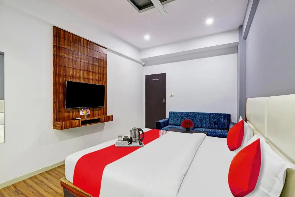 Сурат: OYO Flagship 70202 Hotel Max
