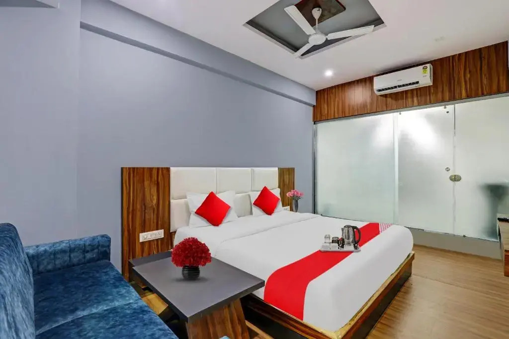 Сурат: OYO Flagship 70202 Hotel Max
