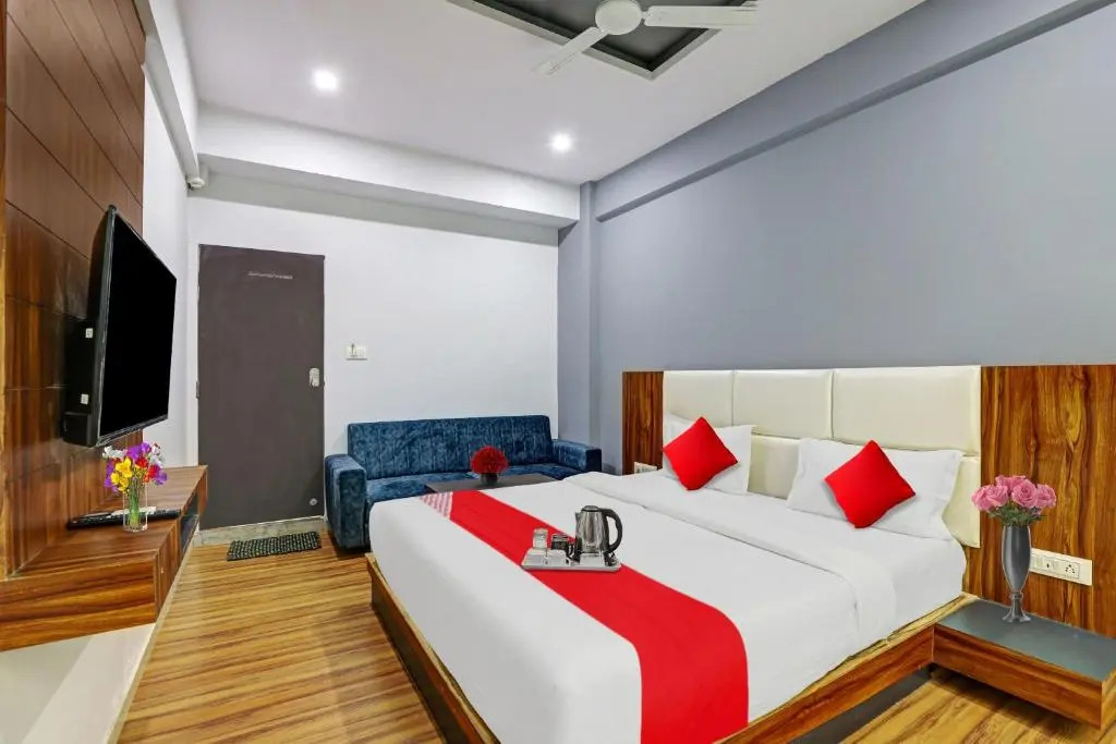 Сурат: OYO Flagship 70202 Hotel Max