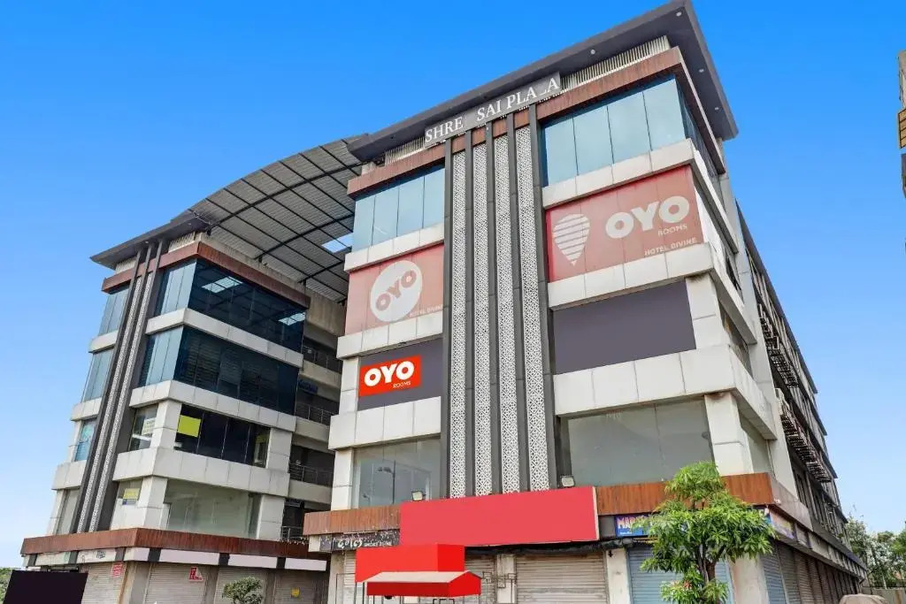Сурат: OYO Flagship 70202 Hotel Max