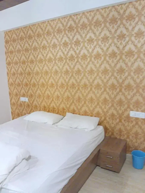 Мератх: Hotel Shubkamna by Oyo