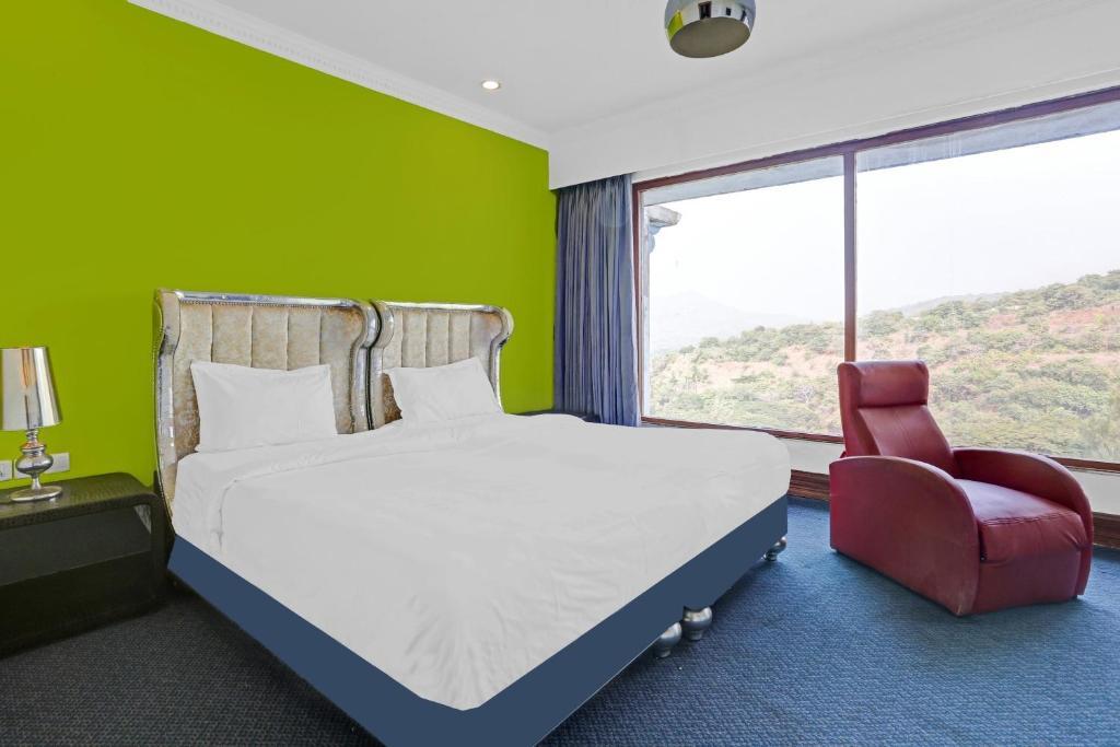Мумбаи: OYO Townhouse 809 Royal Palms Hotel - Rose Collection