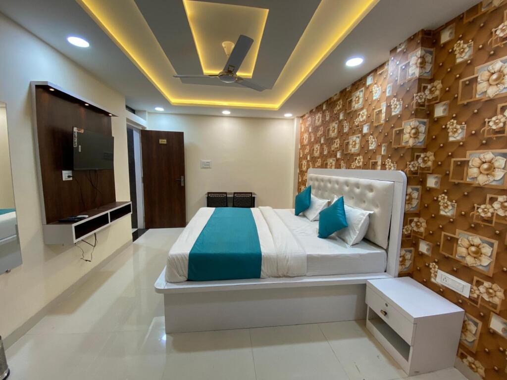 Индаур: Hotel 7 Heaven By Aceotel
