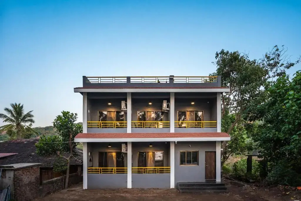 Даполи: The Beach House only for Family