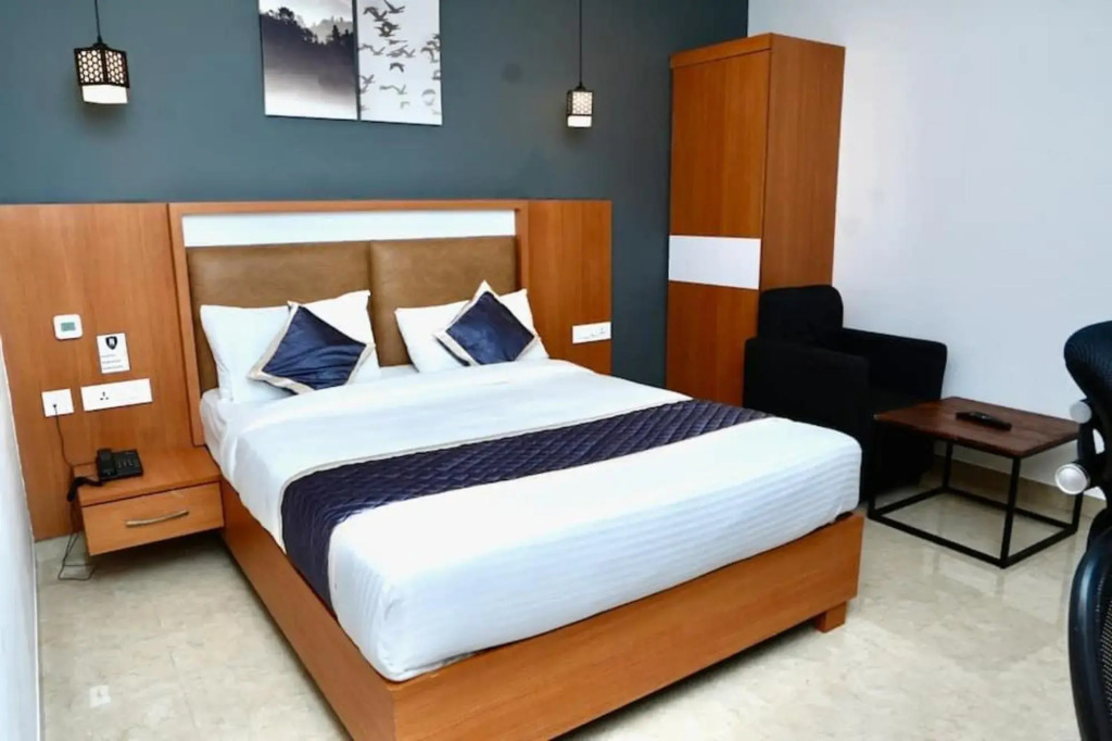 Неллор: Hotel N Elite