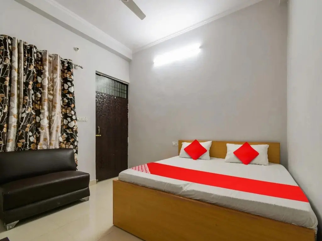 Лакхнау: Oyo 93682 Vinayak Inn
