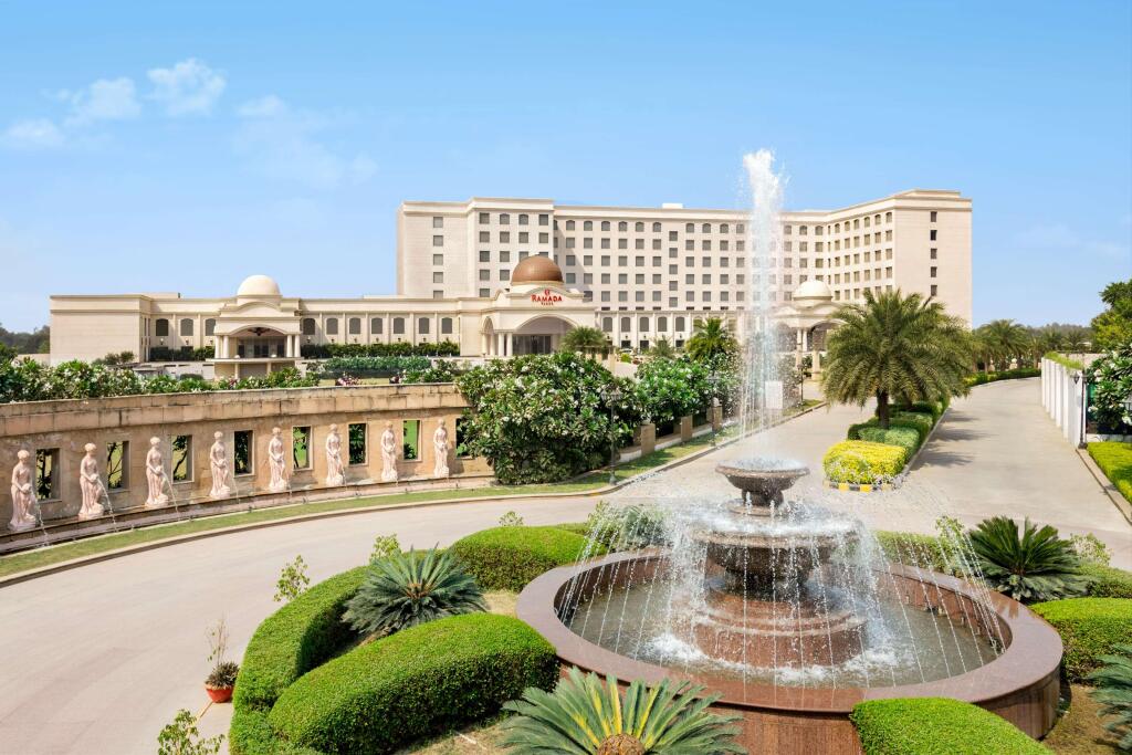 Лакхнау: Ramada Plaza by Wyndham Lucknow