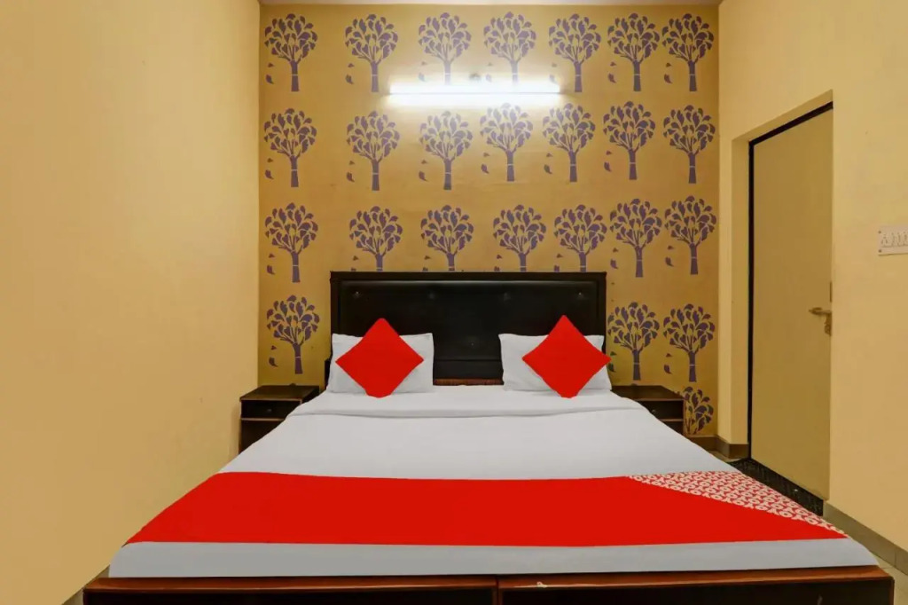 Лакхнау: OYO Flagship 80553 Shubhangi Palace