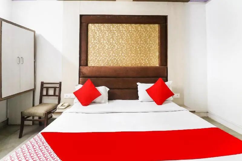 Лакхнау: Oyo 78194 Hotel Ashirwad