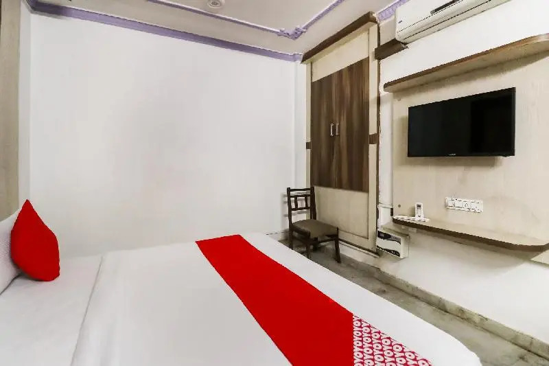 Лакхнау: Oyo 78194 Hotel Ashirwad