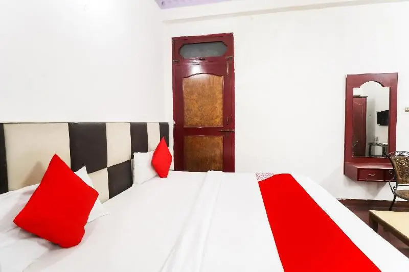 Лакхнау: Oyo 78194 Hotel Ashirwad