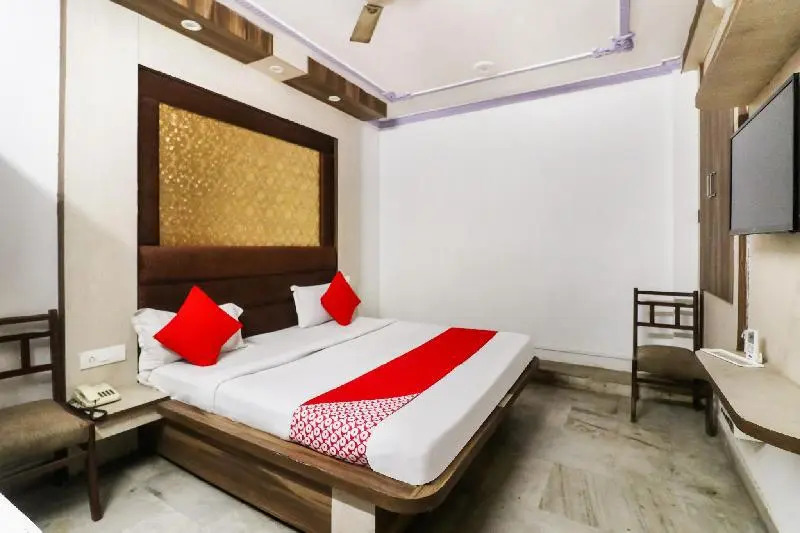 Лакхнау: Oyo 78194 Hotel Ashirwad