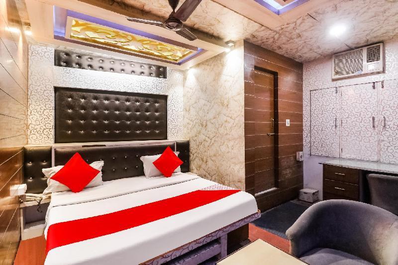 Лакхнау: Oyo 78194 Hotel Ashirwad