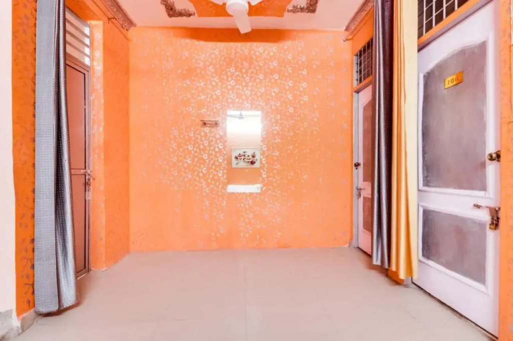 Лакхнау: Oyo Flagship 702325 Hotel Sai Inn