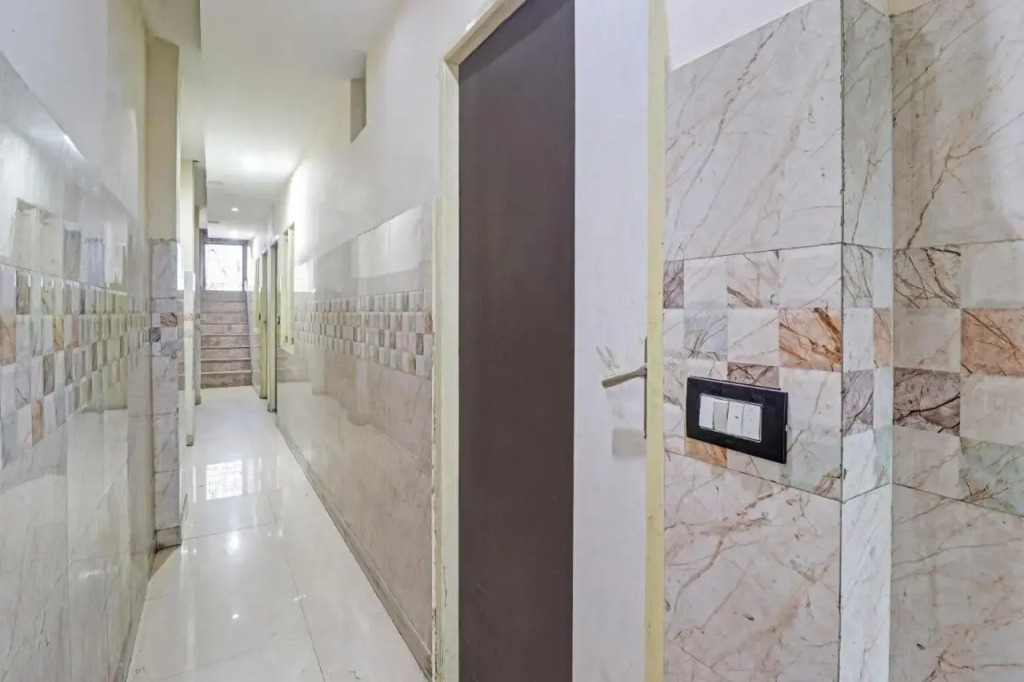 Дехрадун: SPOT ON 70248 Hotel Vishal