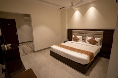 Лудхиана: Hotel Smily