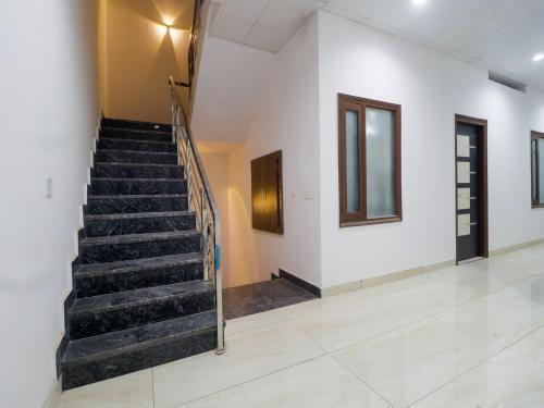 Лудхиана: OYO 84065 Hotel Bella Ciao