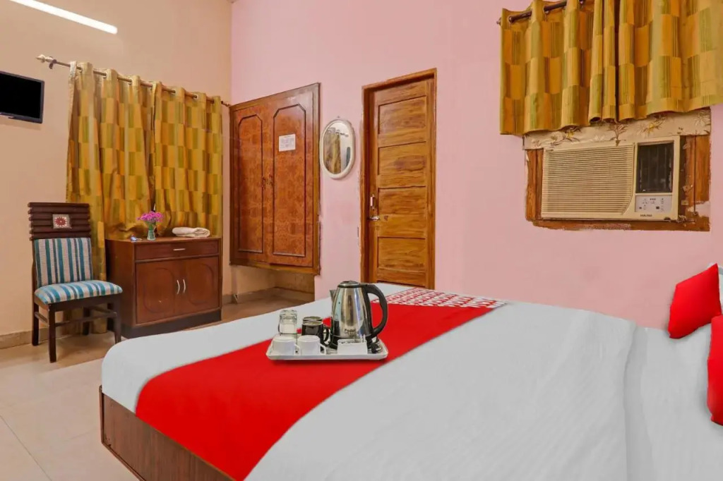 Варанаси: Oyo Flagship 70321 Hotel Ranjit