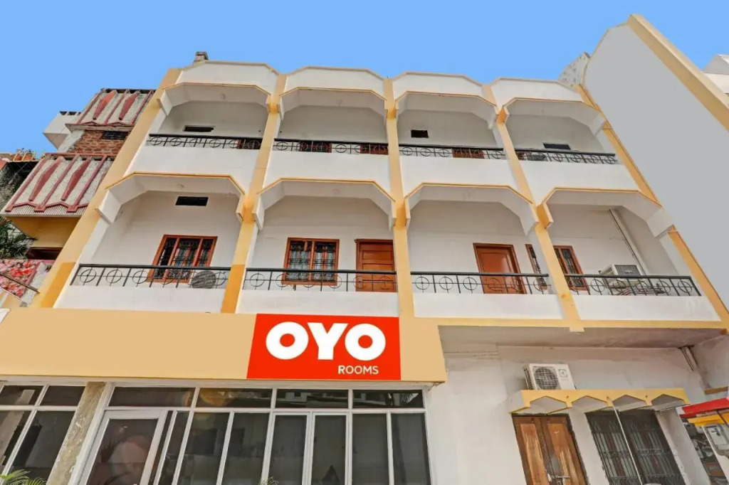 Варанаси: Oyo Flagship 70321 Hotel Ranjit