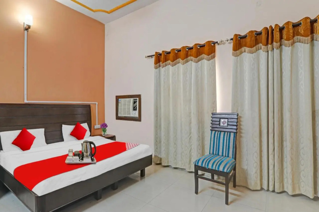 Варанаси: Oyo Flagship 70321 Hotel Ranjit
