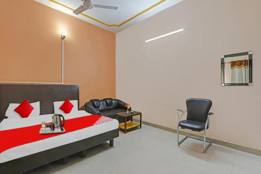 Варанаси: Oyo Flagship 70321 Hotel Ranjit