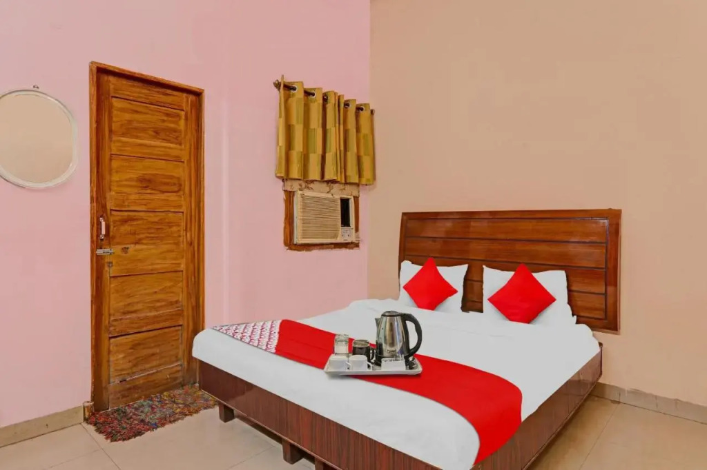Варанаси: Oyo Flagship 70321 Hotel Ranjit