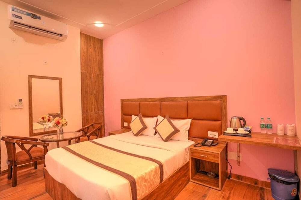 Большая Нойда: Stiltstay - Managed by AHG