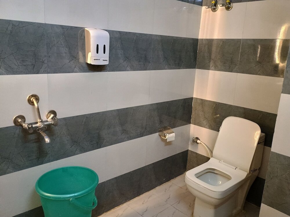 Большая Нойда: Stiltstay - Managed by AHG