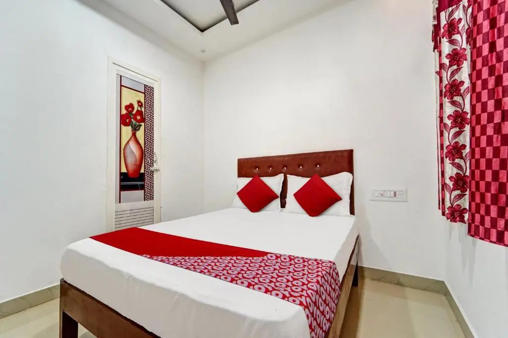 Eraniel: Hotel O Sri Sakthi Residency