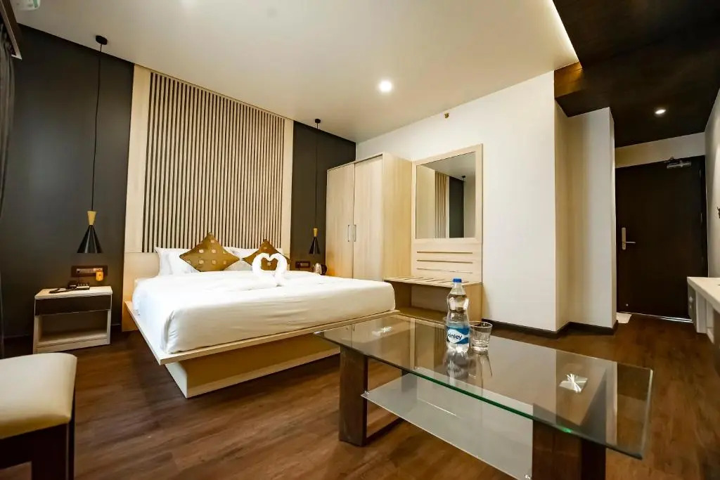 Нави-Мумбай: The Royal Palace Hotel 400703